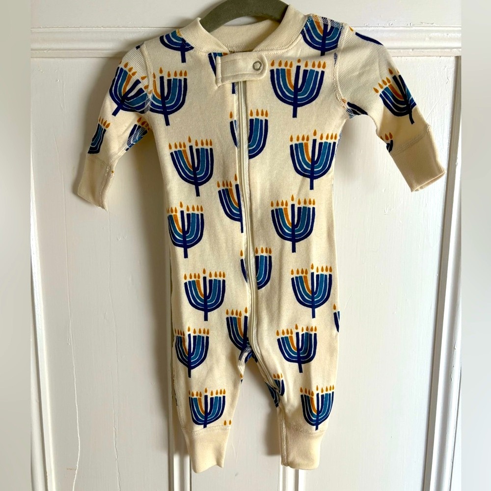 NWTs: Hanna Andersson sleeper Hanukkah print 0-3months